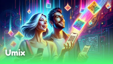زن و مرد در حال اسکن کدهای QR با گوشی هوشمند برای دریافت NFT بدون کیف پول در محیط دیجیتال